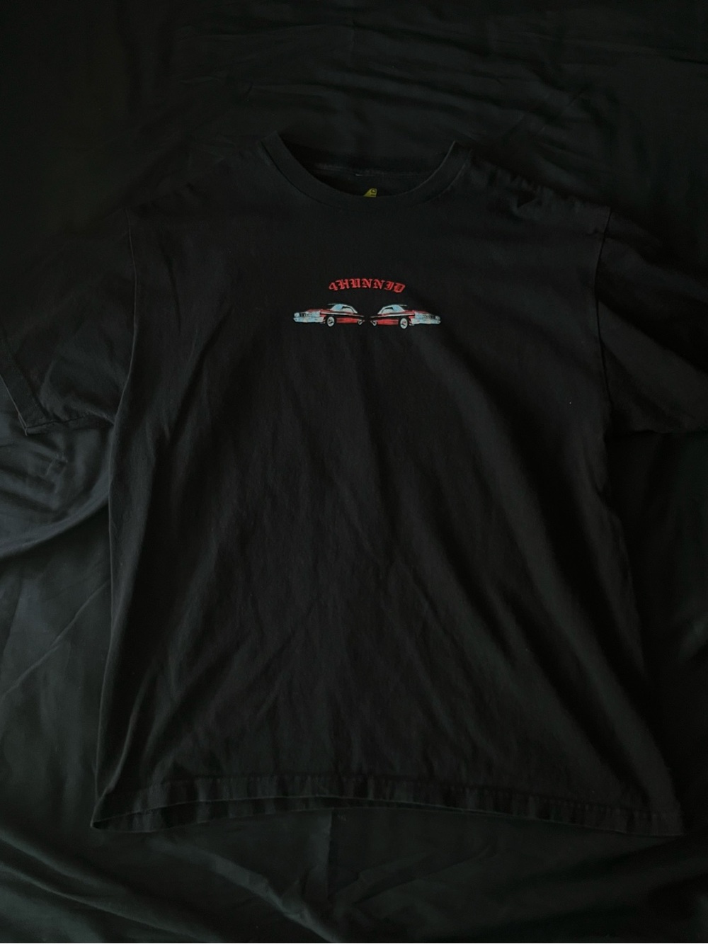 4Hunnid Men’s Black Tee With Chest Graphic